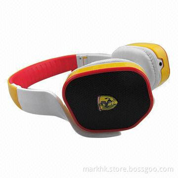 Headphones with simulation leather earmuffs